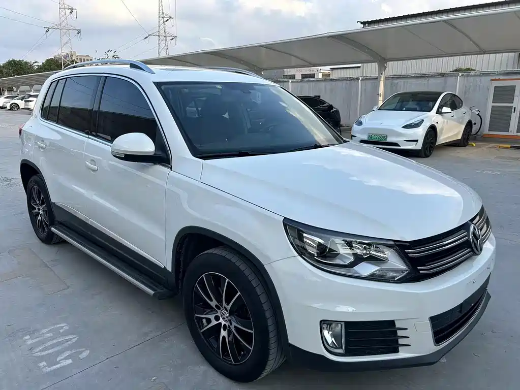 Volkswagen Volkswagen Tiguan 2015 1.8TSI Automatic 2WD Luxury Edition 2015 - thumbnail 3