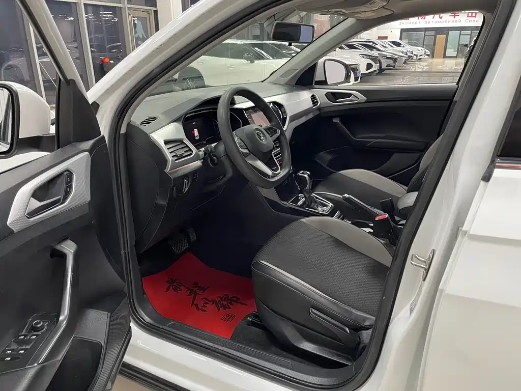 Volkswagen Tanying 2021 1.5L Automatic SmartLink Edition 2022 - thumbnail 7