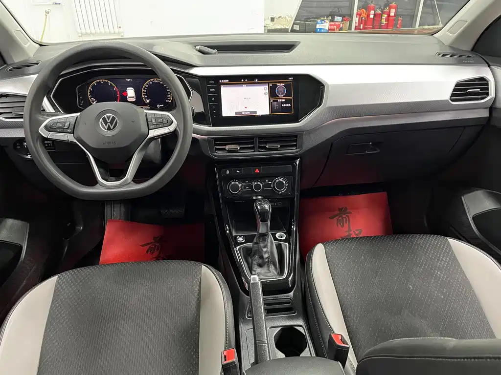 Volkswagen Tanying 2021 1.5L Automatic SmartLink Edition 2022 - thumbnail 9