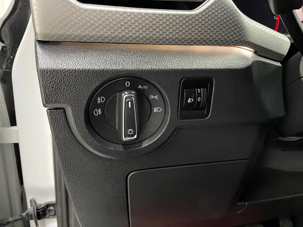 Volkswagen Tanying 2021 1.5L Automatic SmartLink Edition 2022 - thumbnail 15
