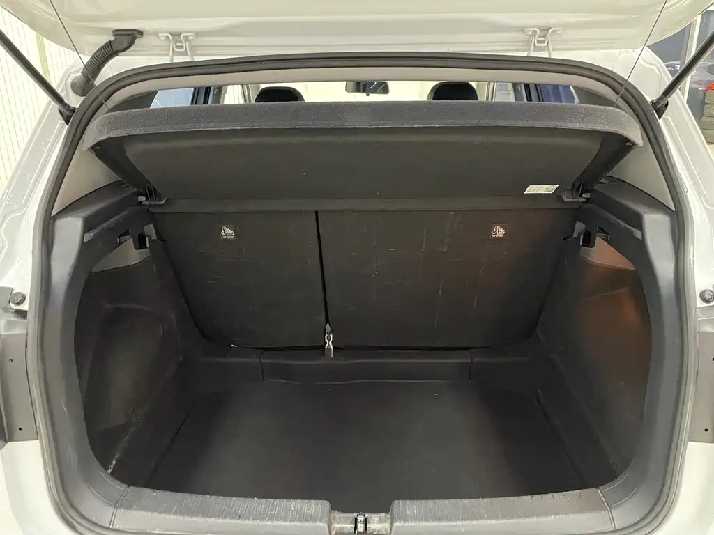 Volkswagen Tanying 2021 1.5L Automatic SmartLink Edition 2022 - thumbnail 17
