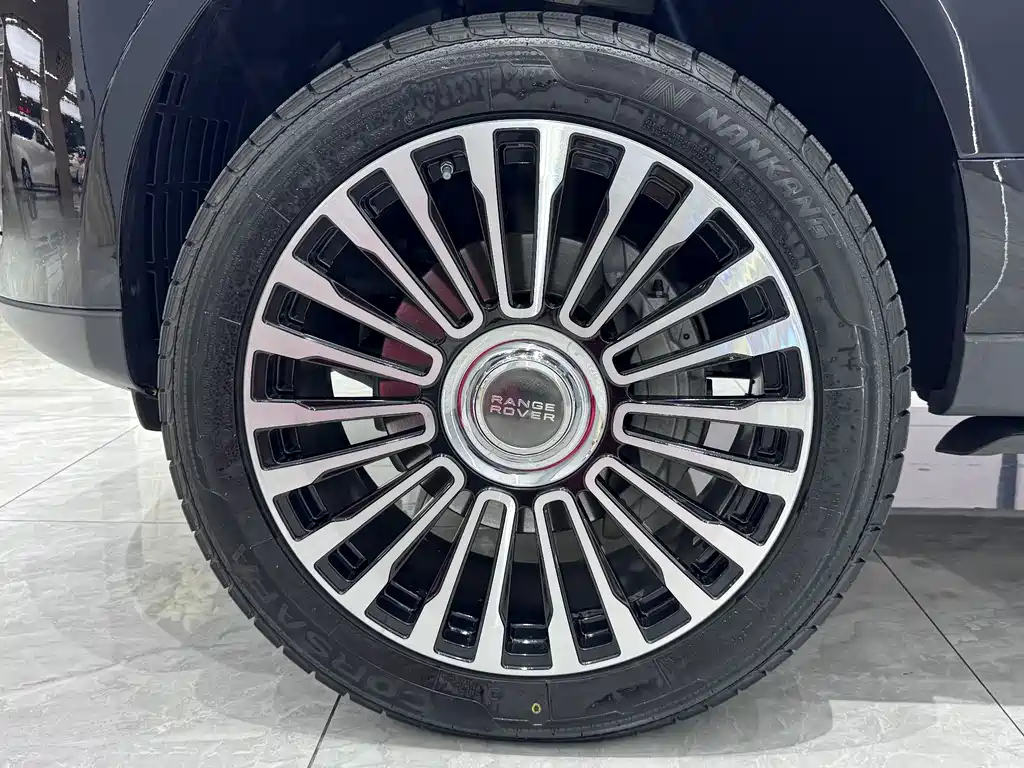 Land Rover Range Rover 2021 3.0 L6 Heritage Edition 2021 - thumbnail 10