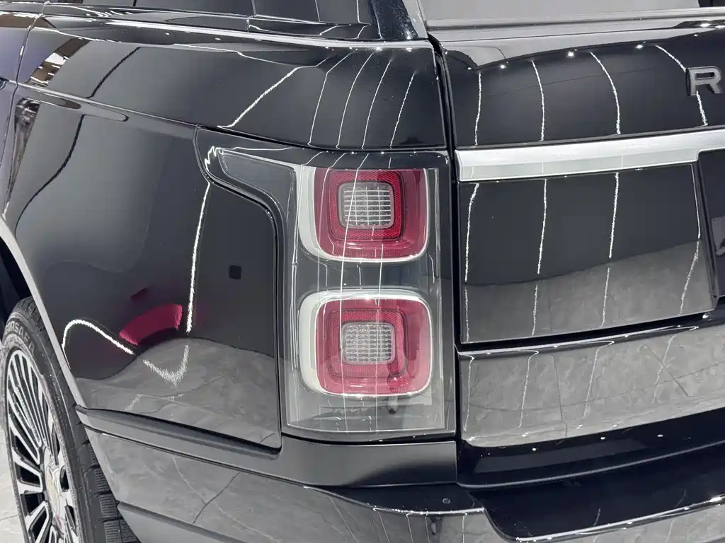 Land Rover Range Rover 2021 3.0 L6 Heritage Edition 2021 - thumbnail 12