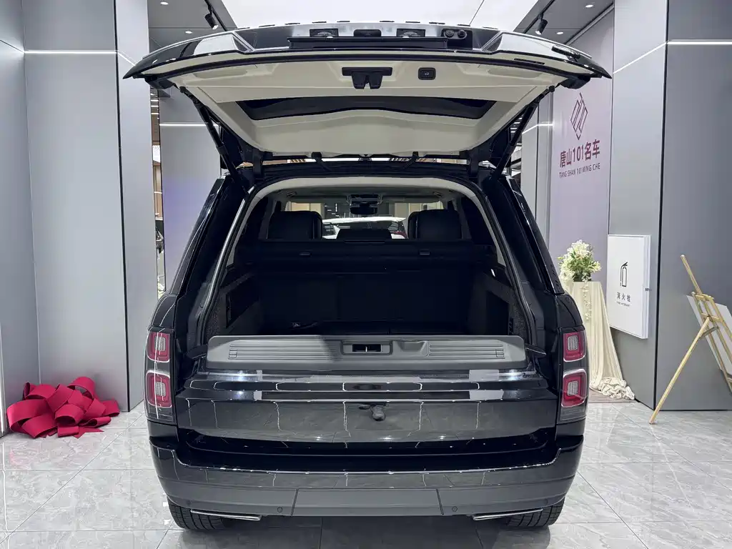 Land Rover Range Rover 2021 3.0 L6 Heritage Edition 2021 - thumbnail 25