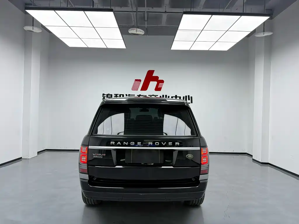 Land Rover Range Rover 2016 3.0T TDV6 Vogue 2017 - thumbnail 9