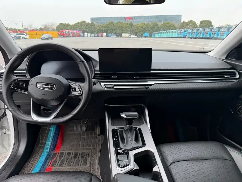 Geely Auto Geely Emgrand 2022 4th Generation 1.5L CVT Luxury Edition 2021 - thumbnail 7