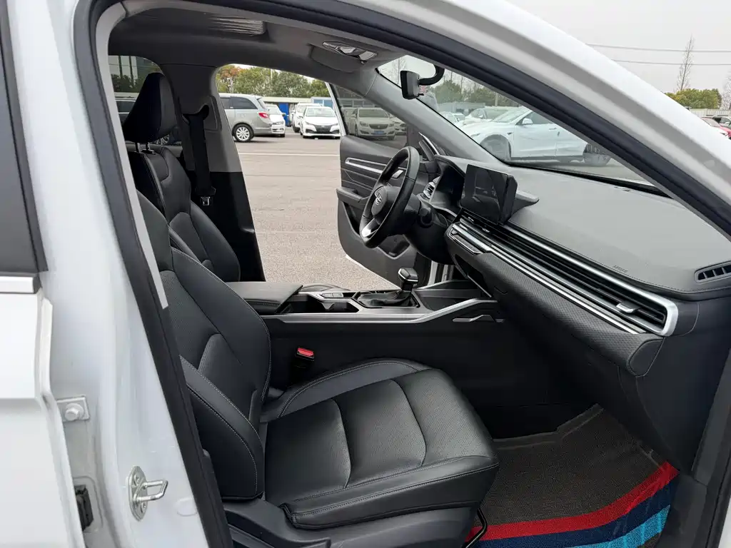 Geely Auto Geely Emgrand 2022 4th Generation 1.5L CVT Luxury Edition 2021 - thumbnail 12