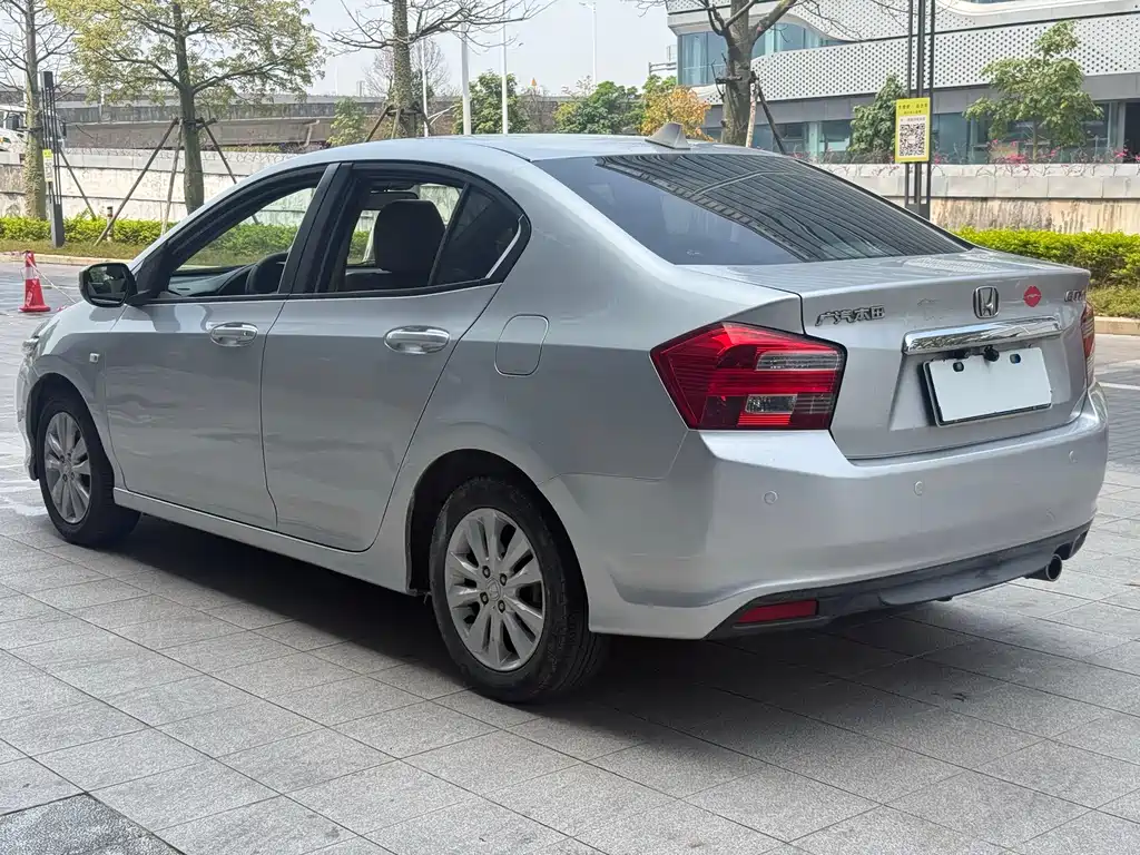 Honda Honda Civic 2012 1.5L Automatic Elite Edition 2013 - thumbnail 6