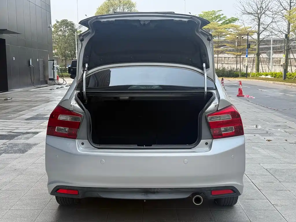 Honda Honda Civic 2012 1.5L Automatic Elite Edition 2013 - thumbnail 7