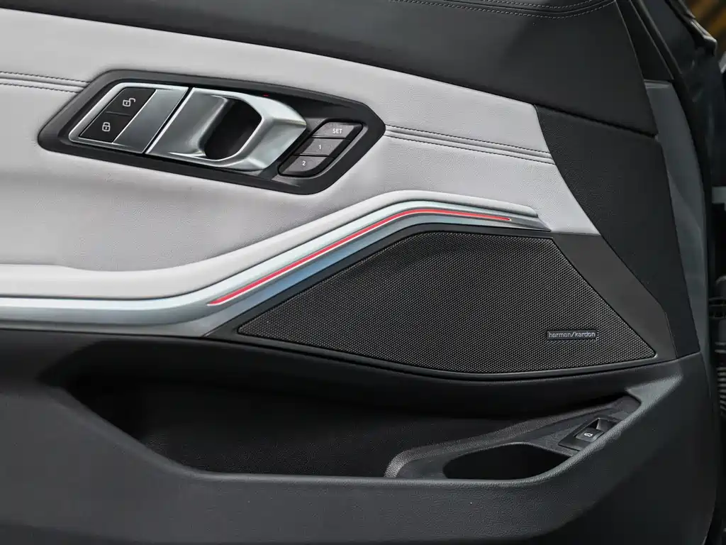 BMW BMW M3 2023 M3 Sedan M xDrive Thunder Edition 2024 - thumbnail 6
