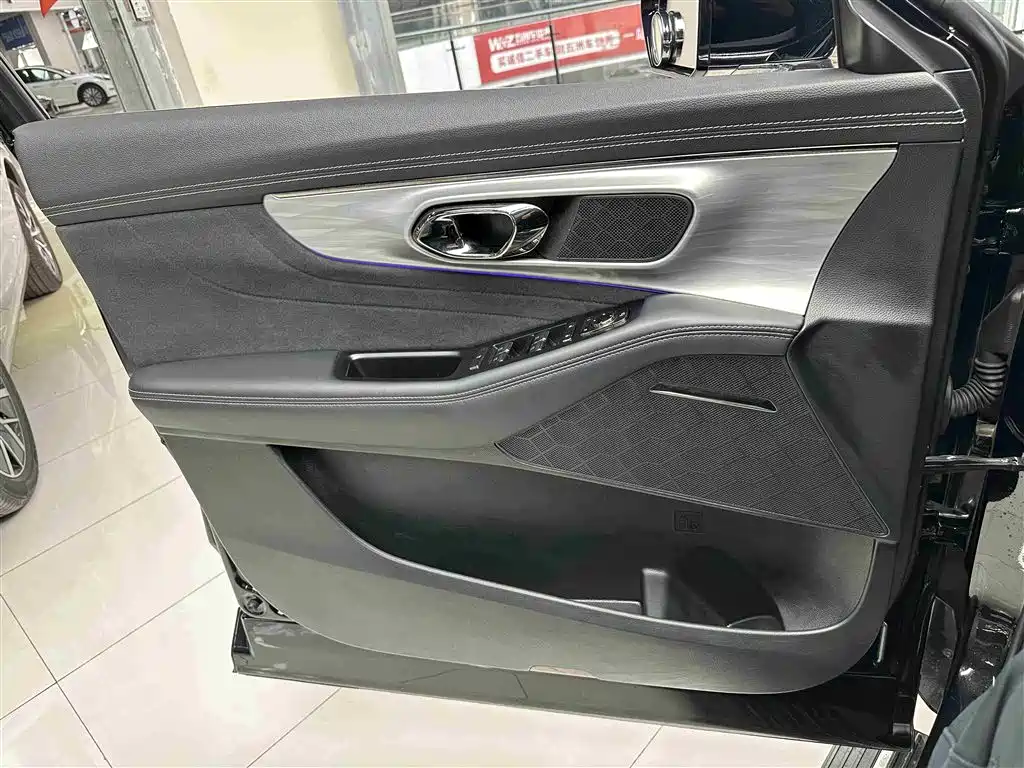 GAC Trumpchi GAC Trumpchi GS8 2022 Dual Engine Series 2.0TM FWD Luxury Edition (7-seater) 2022 - thumbnail 18