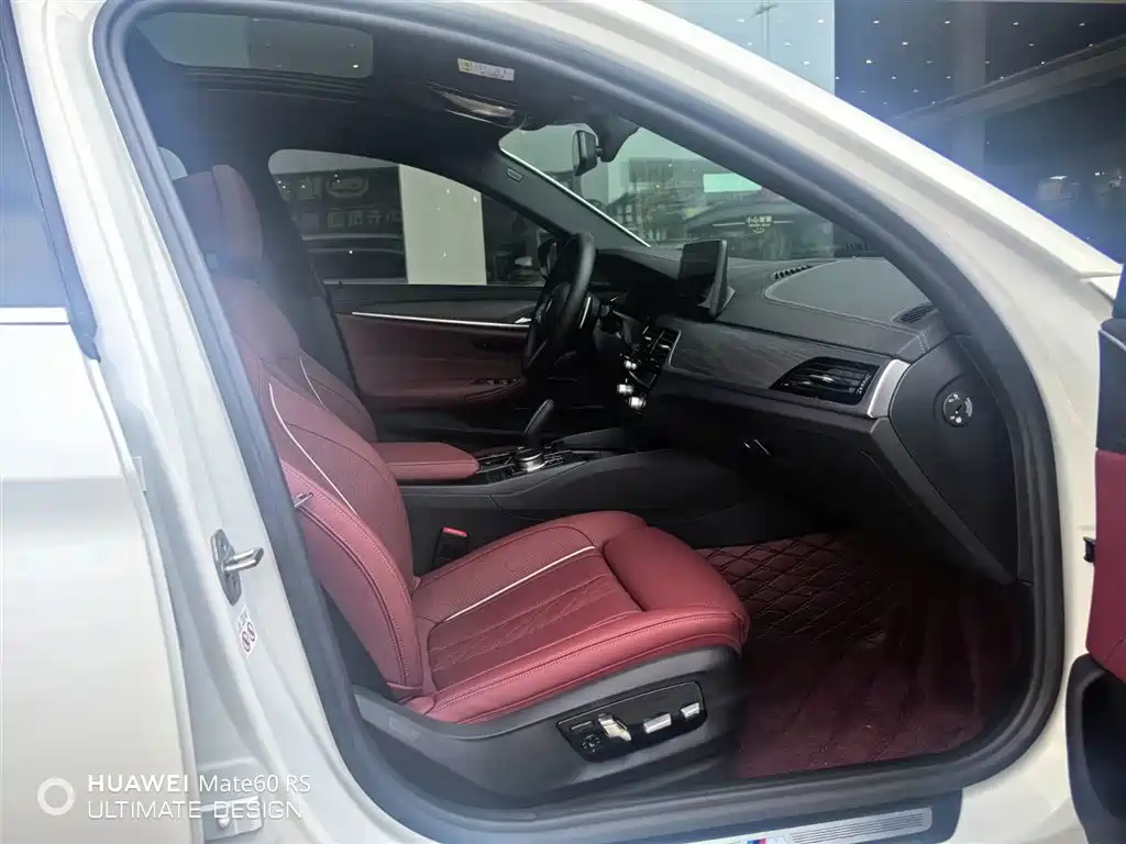 BMW BMW 5 Series 2022 Facelift 3 530Li Premium M Sport Package 2023 - thumbnail 6