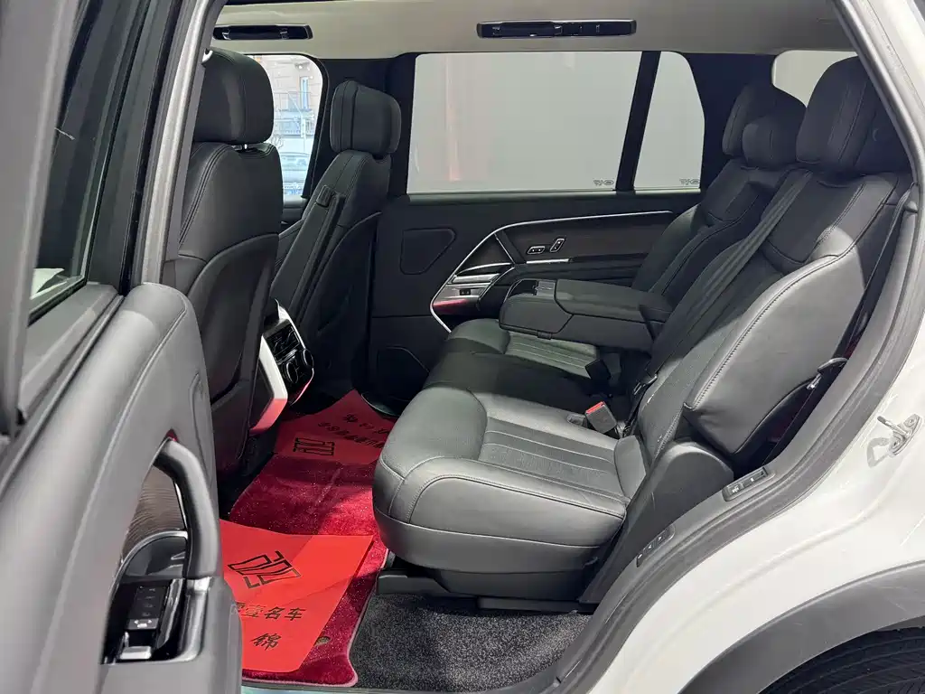 Land Rover Range Rover 2023 3.0 L6 400PS Autobiography LWB 7-seater 2023 - thumbnail 19