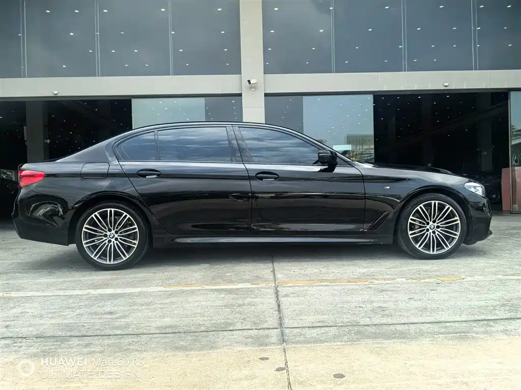 BMW BMW 5 Series 2019 530Li Luxury M Sport Package 2019 - thumbnail 4