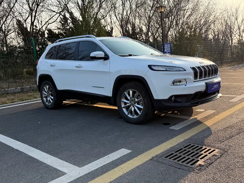 Jeep Chrysler Cherokee 2016 2.4L Limited Edition 2016 - thumbnail 2