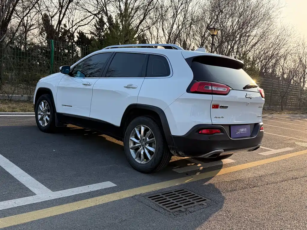 Jeep Chrysler Cherokee 2016 2.4L Limited Edition 2016 - thumbnail 11