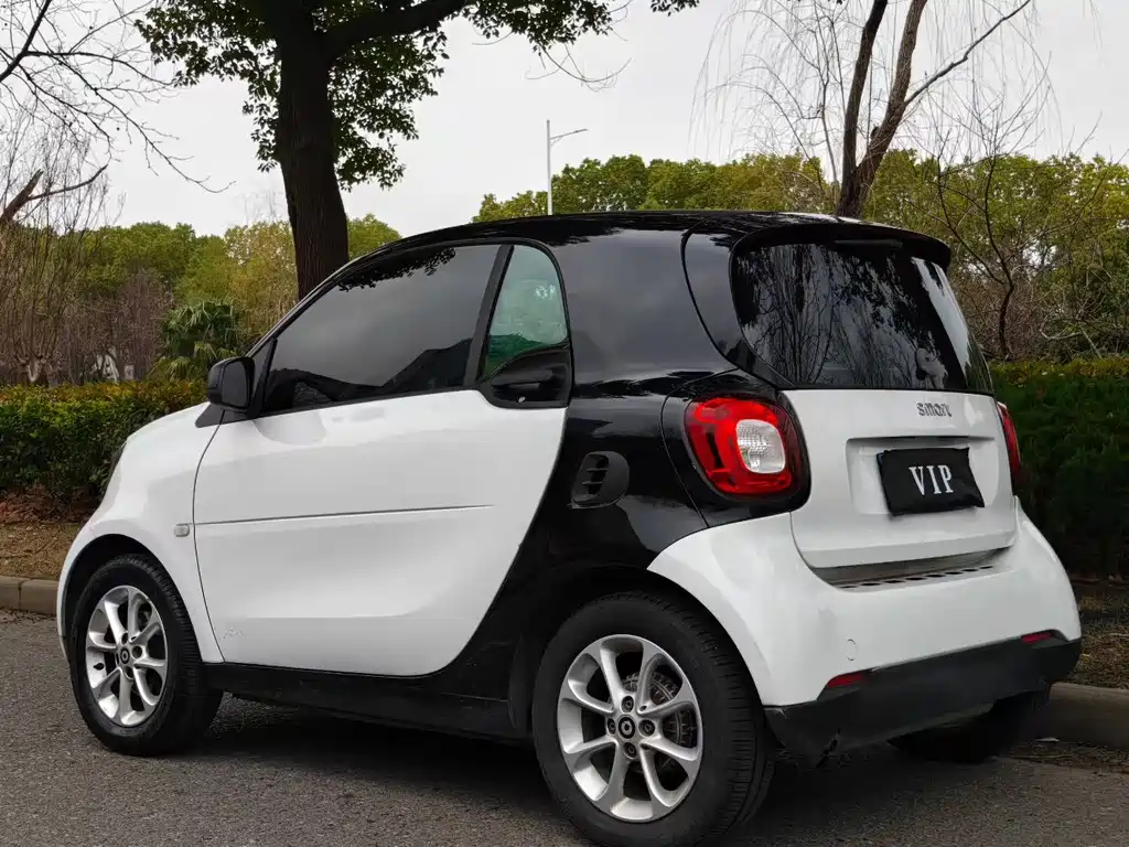 smart smart fortwo 2015 1.0L 52kW Coupe Passion Edition 2016 - thumbnail 4