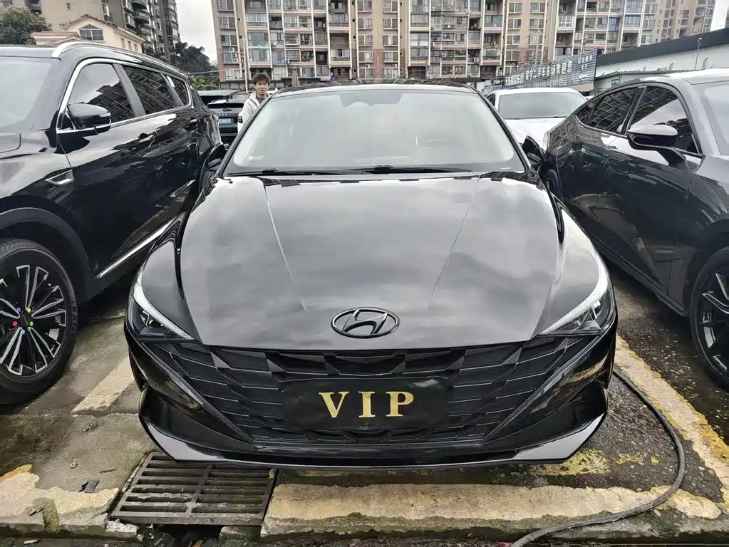 Hyundai Hyundai Elantra 2021 1.5L CVT GLS Premium Edition 2022 - thumbnail 2