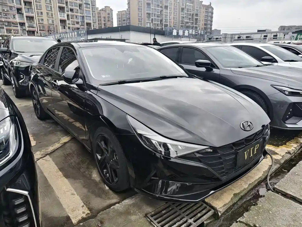 Hyundai Hyundai Elantra 2021 1.5L CVT GLS Premium Edition 2022 - thumbnail 3