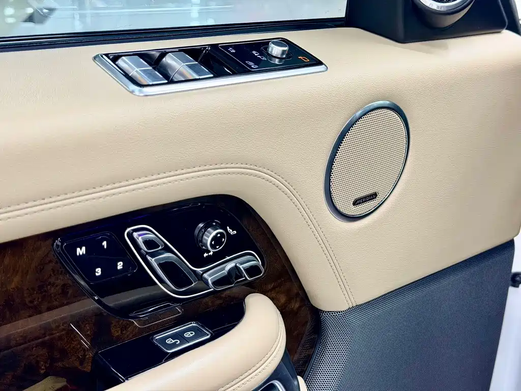 Land Rover Range Rover 2020 3.0 L6 Autobiography Long Wheelbase 2020 - thumbnail 7