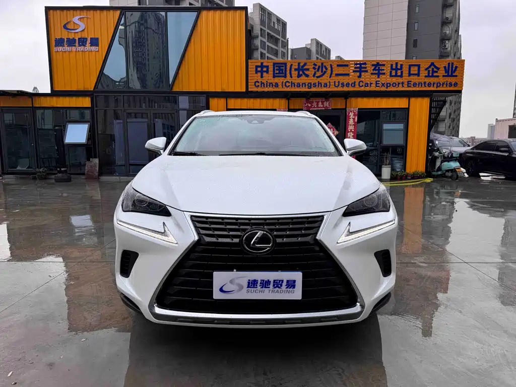 Lexus Lexus NX 200 F Sport AWD 2020 Model VI 2021 - thumbnail 2