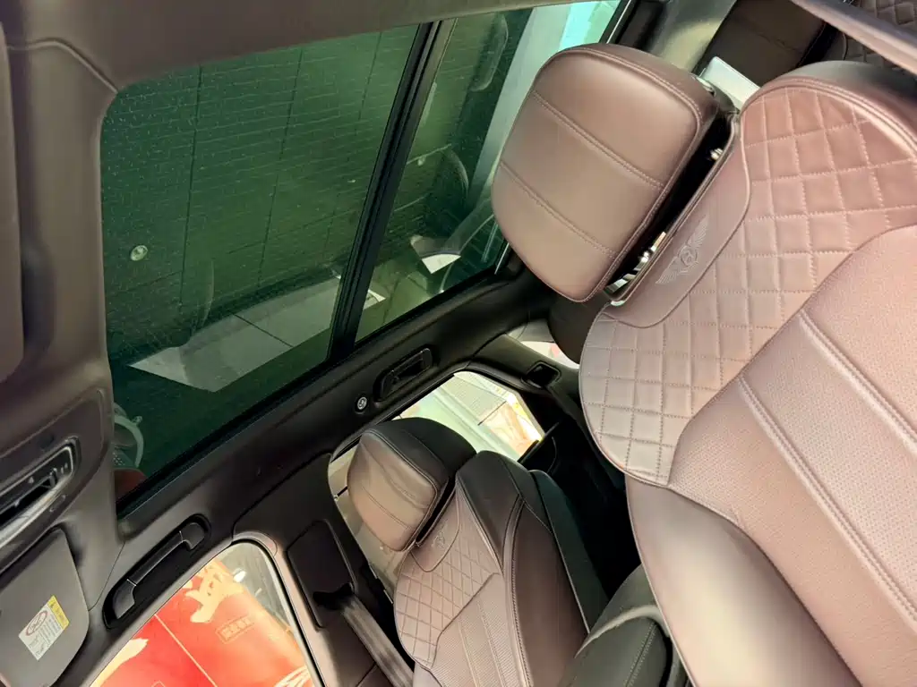 Bentley Bentayga 2016 6.0T Standard Edition 2016 - thumbnail 7