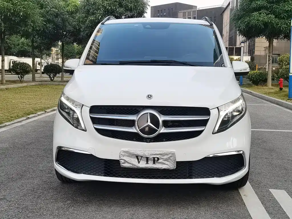 Mercedes-Benz Mercedes-Benz V-Class 2021 V 260 Exclusive Edition 2021 - thumbnail 2