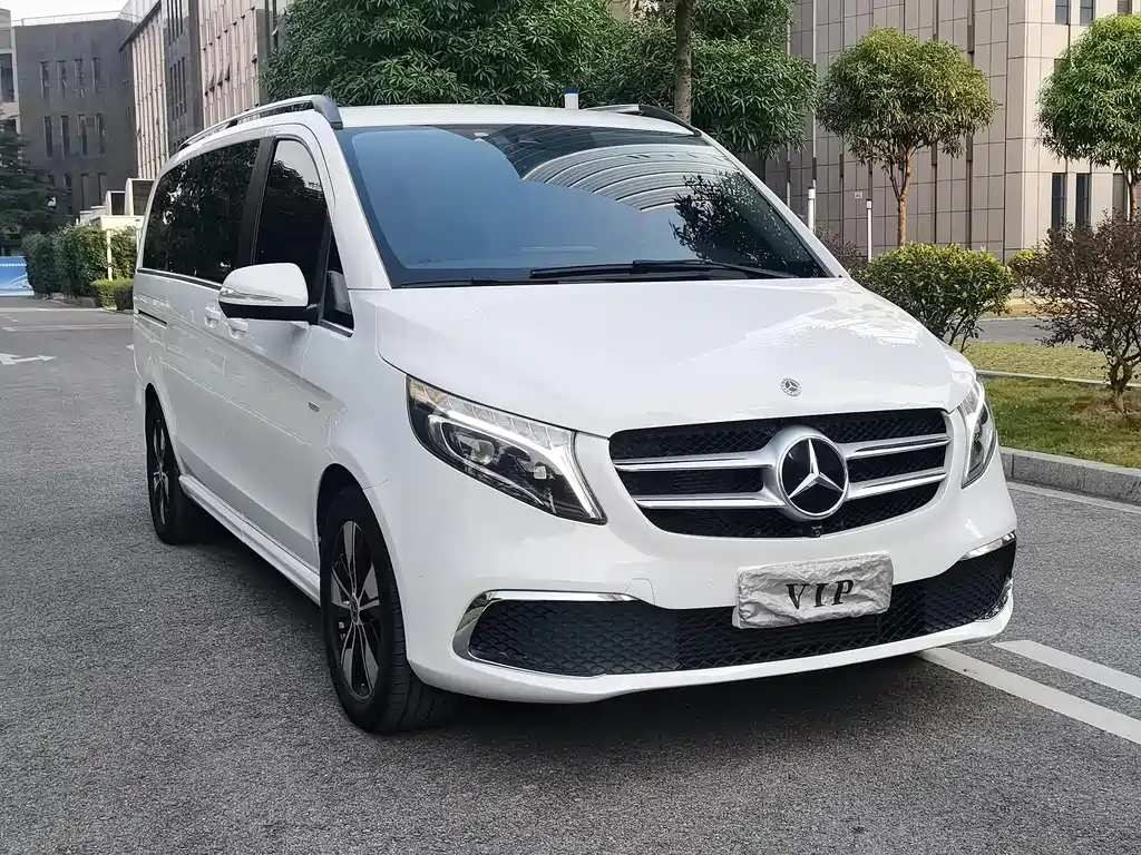 Mercedes-Benz Mercedes-Benz V-Class 2021 V 260 Exclusive Edition 2021 - thumbnail 3