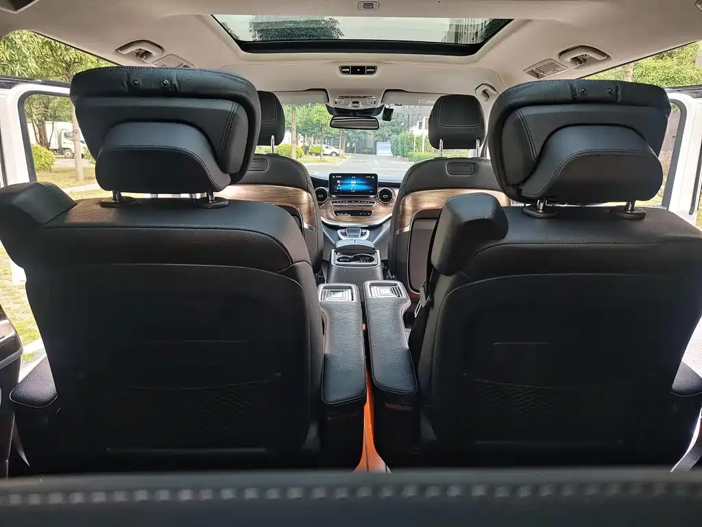 Mercedes-Benz Mercedes-Benz V-Class 2021 V 260 Exclusive Edition 2021 - thumbnail 12