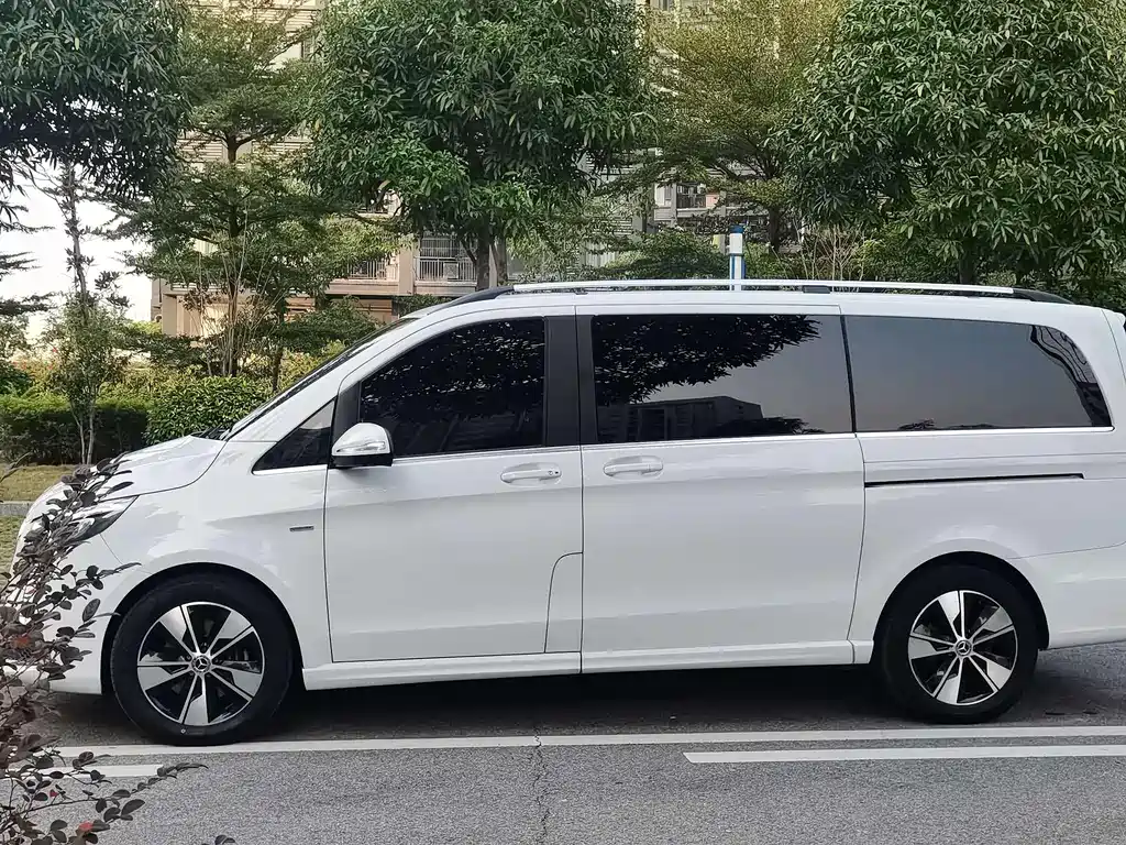 Mercedes-Benz Mercedes-Benz V-Class 2021 V 260 Exclusive Edition 2021 - thumbnail 22