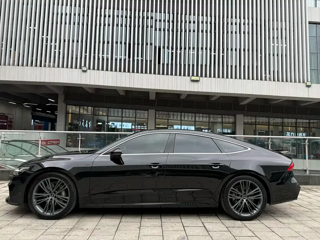 Audi Audi A7 2023 45 TFSI Premium Selection 2023 - thumbnail 2
