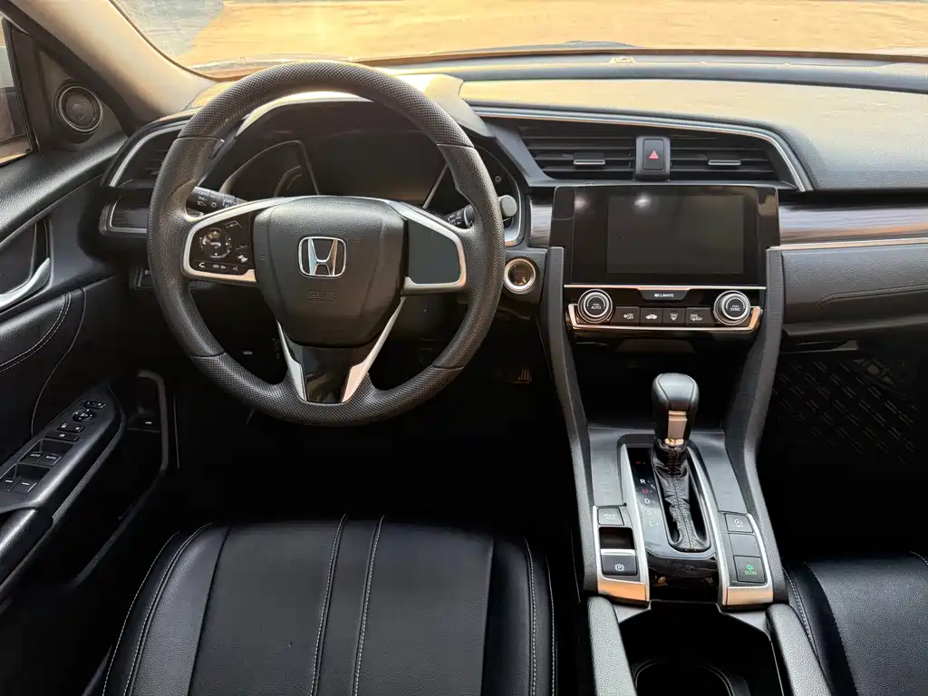 Honda Honda Civic 2019 220TURBO CVT Sport Edition China V 2019 - thumbnail 6