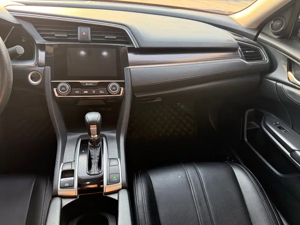 Honda Honda Civic 2019 220TURBO CVT Sport Edition China V 2019 - thumbnail 7