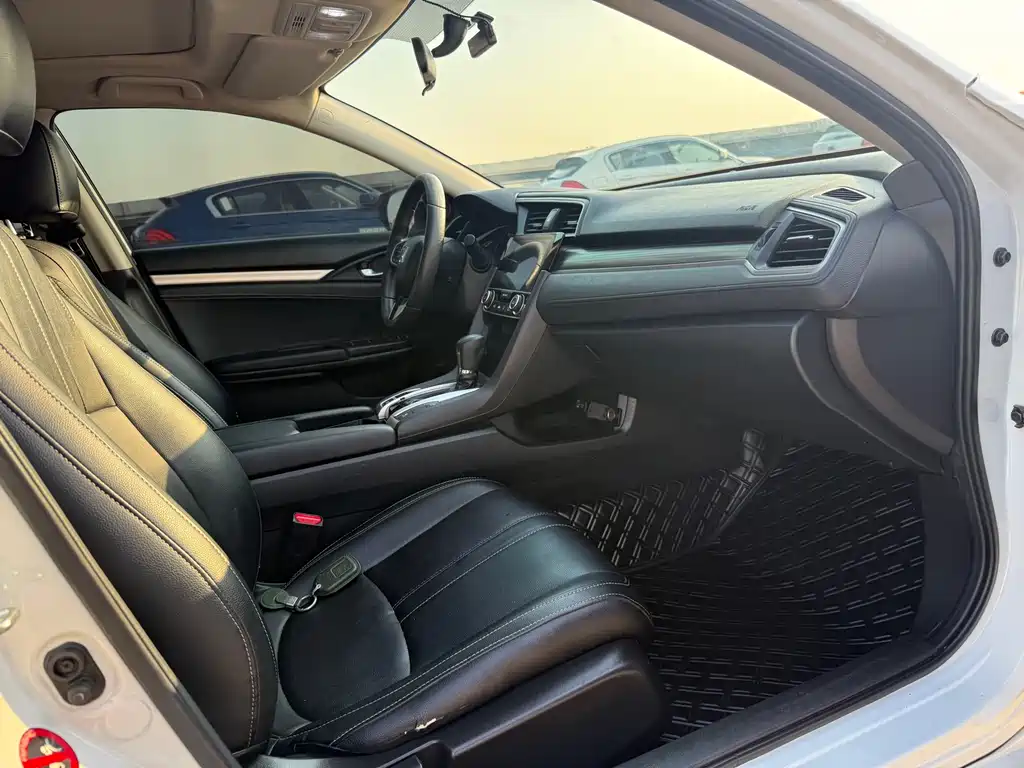Honda Honda Civic 2019 220TURBO CVT Sport Edition China V 2019 - thumbnail 9