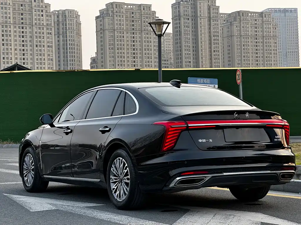 Hongqi Hongqi H5 2023 1.5T DCT SmartLink Flag Joy Edition 2023 - thumbnail 10