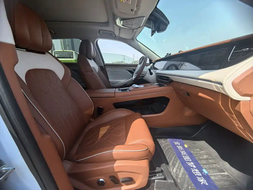 Lantu Auto Lantu FREE 2024 Extended Range Intelligent Driving Version 2024 - thumbnail 8