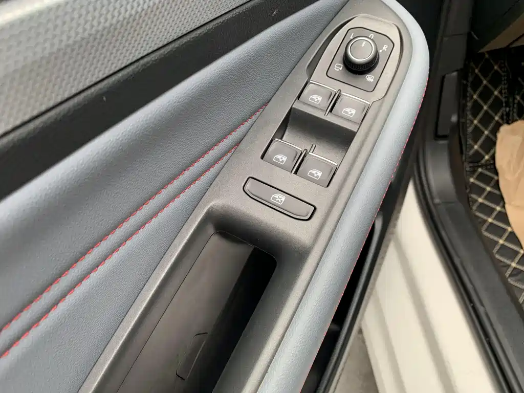Volkswagen Lamando 2023 Lamando L 280TSI DSG Hot Edition 2023 - thumbnail 14