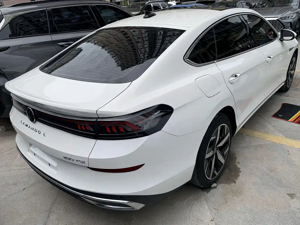 Volkswagen Lamando 2023 Lamando L 280TSI DSG Hot Edition 2023 - thumbnail 17