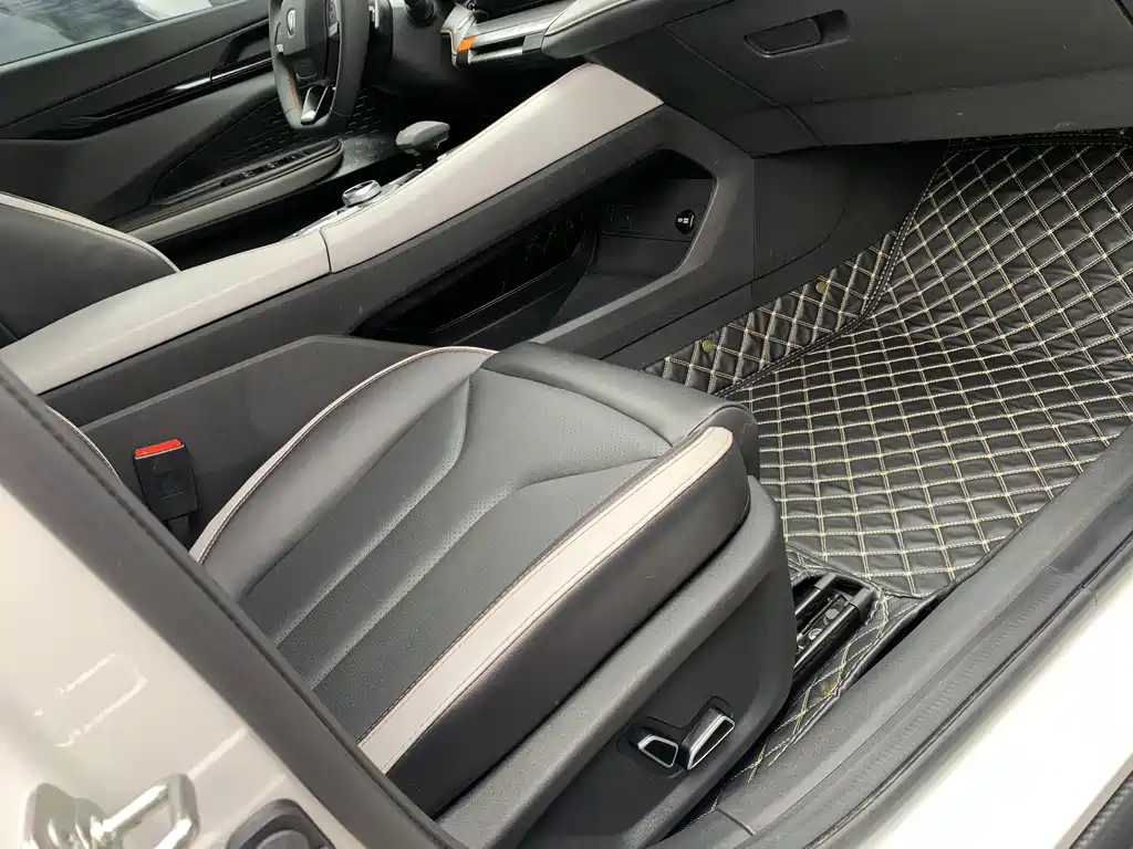 Volkswagen Lamando 2023 Lamando L 280TSI DSG Hot Edition 2023 - thumbnail 23
