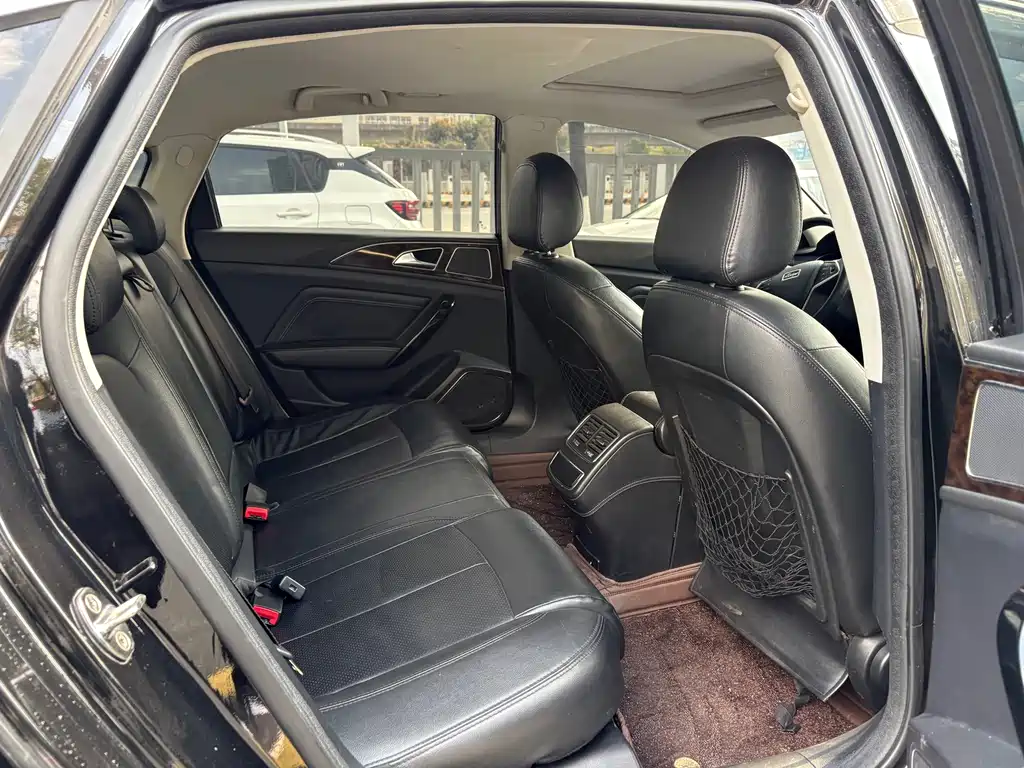 Zotye Zotye Z700 2018 Z700H 1.8T DCT Premium Edition 2018 - thumbnail 12