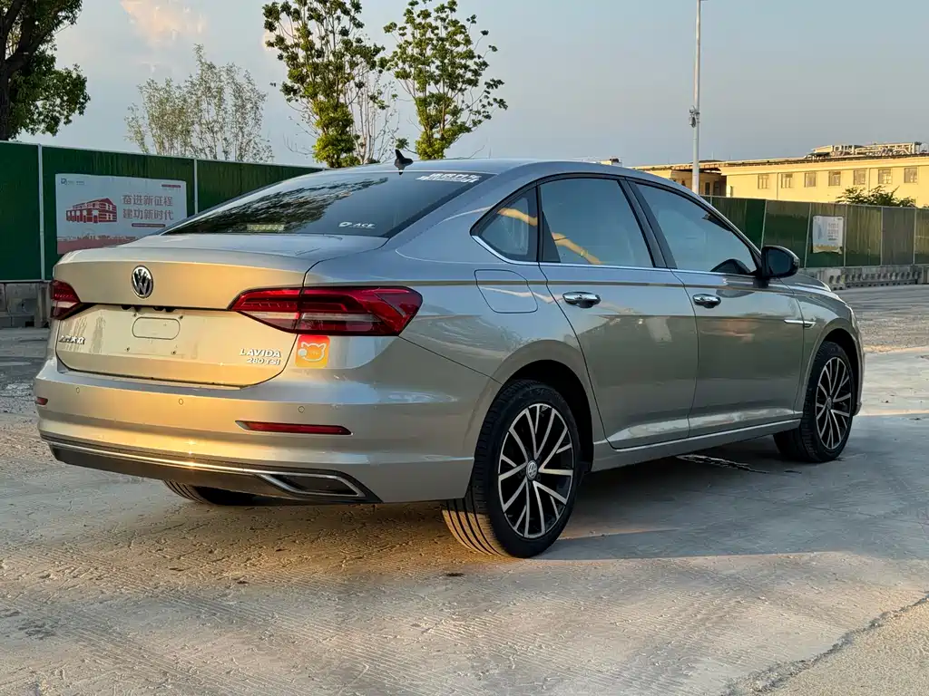 Volkswagen Lavida 2019 280TSI DSG Comfort Edition China VI 2019 - thumbnail 4