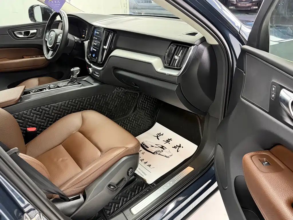 Volvo Volvo XC60 2019 T5 AWD Intelligent Edition国VI 2019 - thumbnail 5