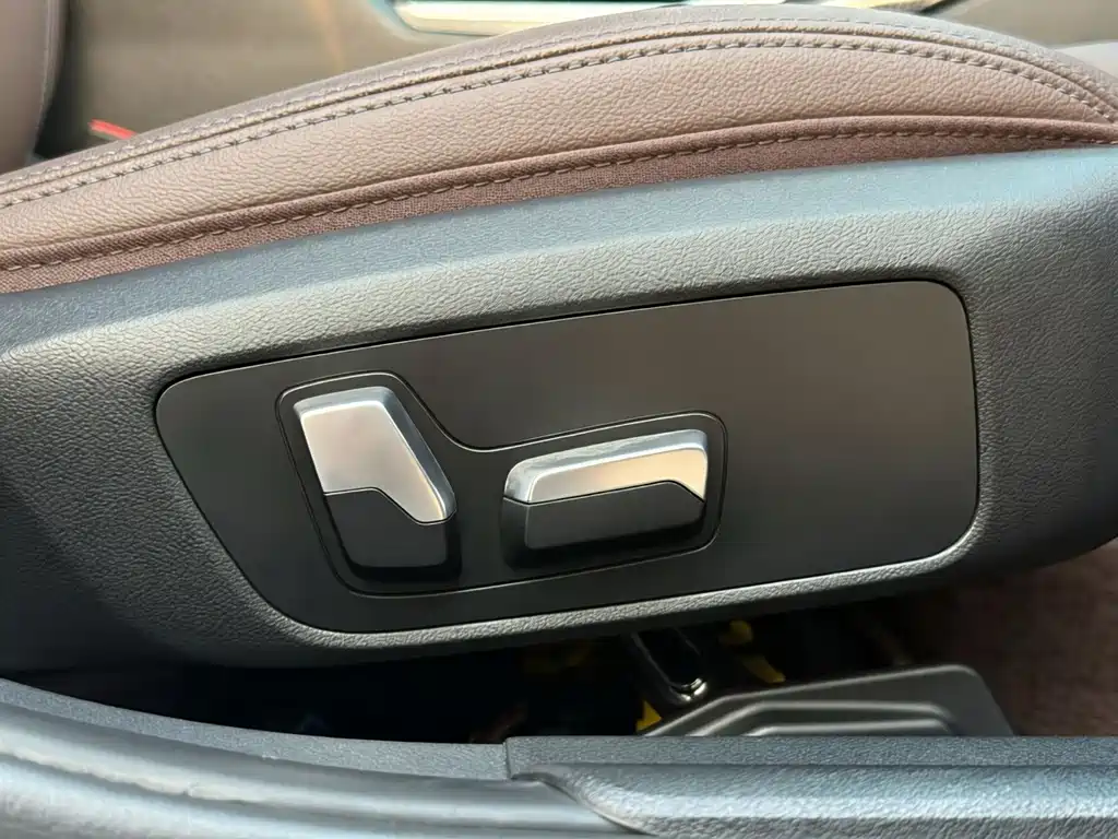 BMW BMW 3 Series 2022 320Li M Sport Package 2023 - thumbnail 25