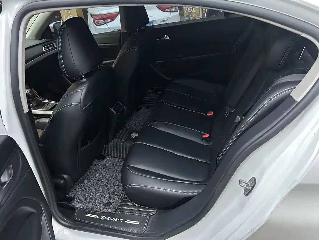 Peugeot Peugeot 408 2016 1.6T Automatic Luxury Edition 2016 - thumbnail 10