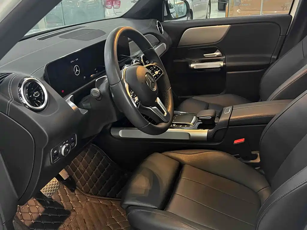 Mercedes-Benz Mercedes-Benz GLB 2022 Facelift GLB 200 Style 2022 - thumbnail 4