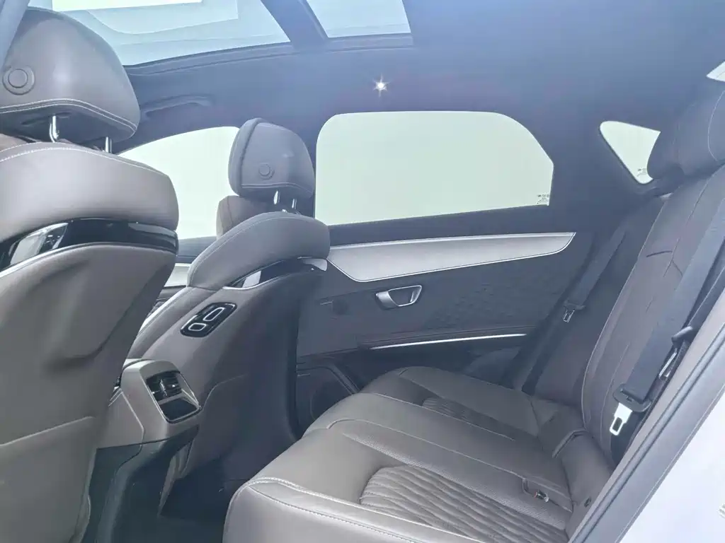 BYD BYD Han 2022 DM-i 121KM Premium Edition 2023 - thumbnail 5