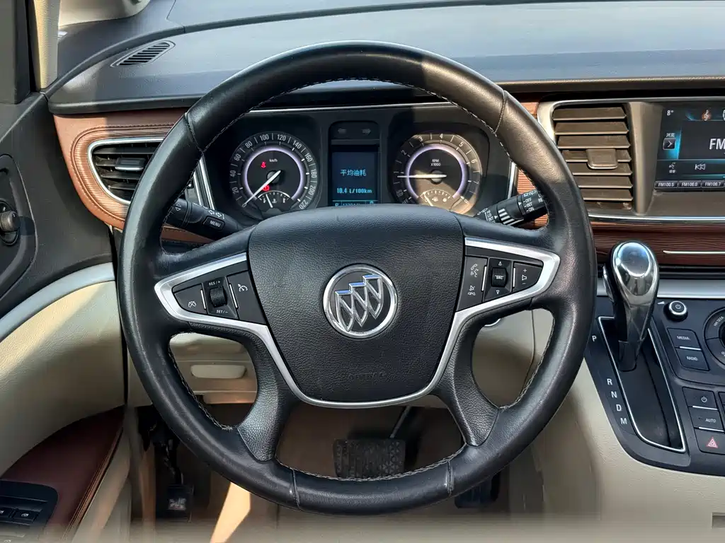 Buick Buick GL8 2017 25S Luxury Edition China V 2019 - thumbnail 8