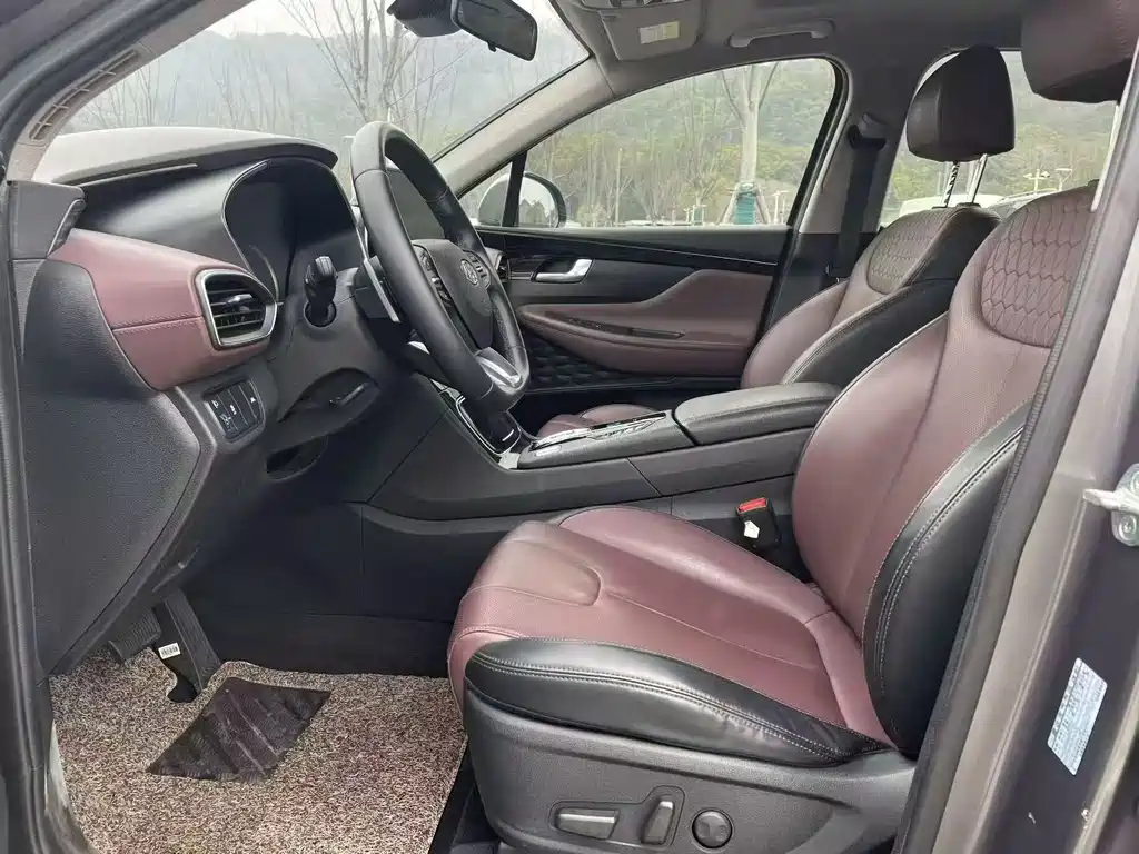 Hyundai Santa Fe 2020 380 TGDi Automatic 2WD DLX Smart Premium PLUS 2020 - thumbnail 4