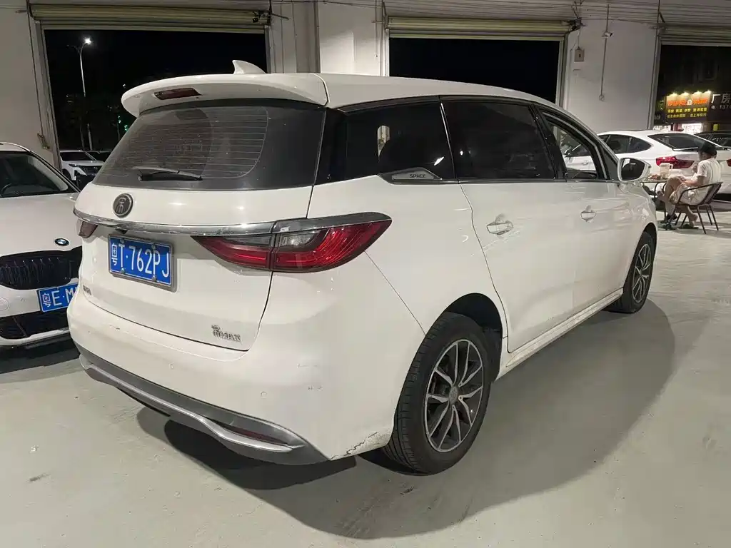 BYD BYD Song MAX 2018 1.5T Automatic Intelligent Luxury 6-Seat 2019 - thumbnail 3
