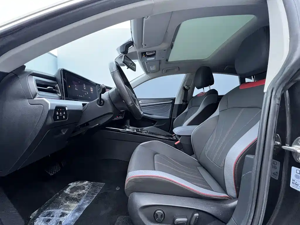 Volkswagen Lamando 2022 Lamando L 280TSI DSG Cool & Spicy Edition 2022 - thumbnail 10